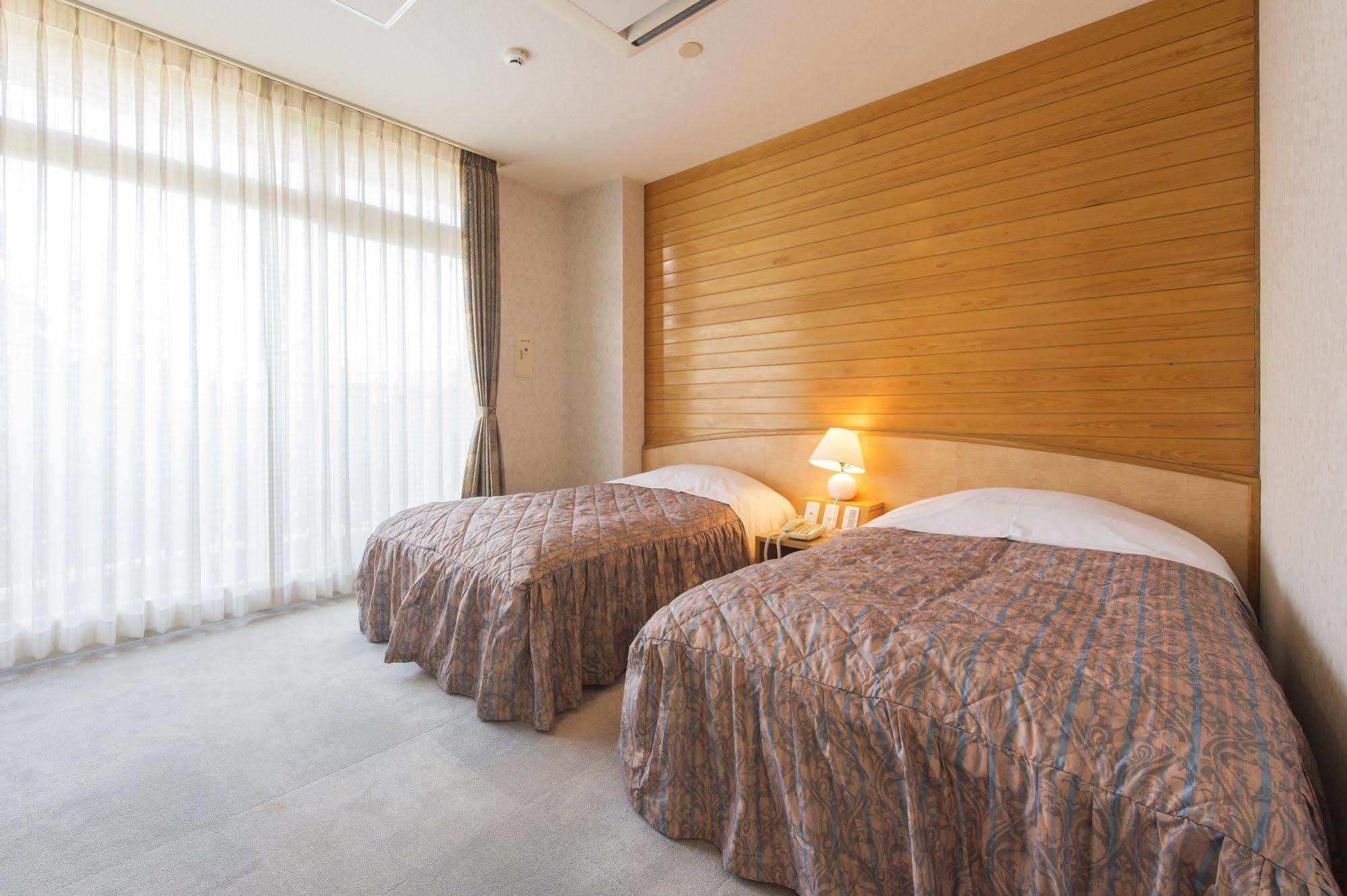 Hotel Takachiho Zewnętrze zdjęcie